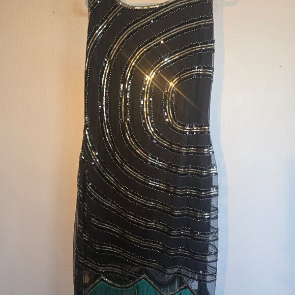 1920s Beaded Peacock Flapper Dress in Black and Green - Picture 5 of 5